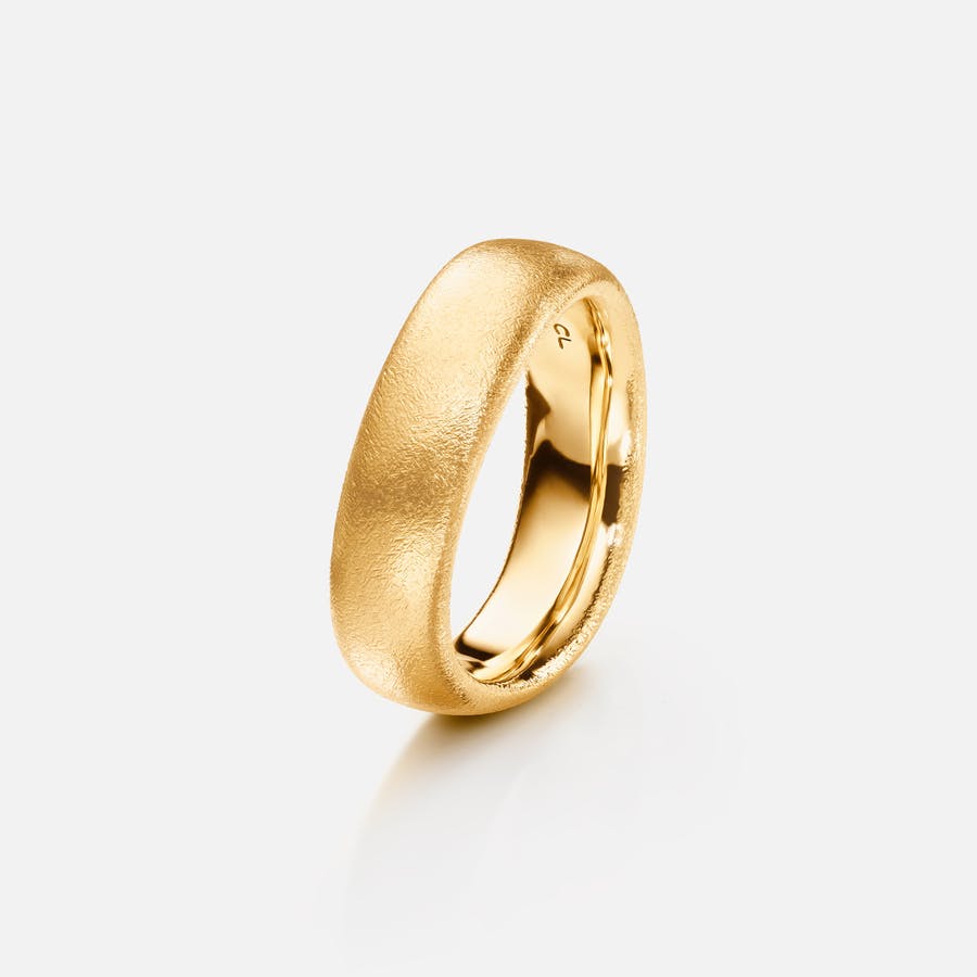 Men's Love Ring No 6 in 18 Karat Yellow Gold  |  Ole Lynggaard Copenhagen 
