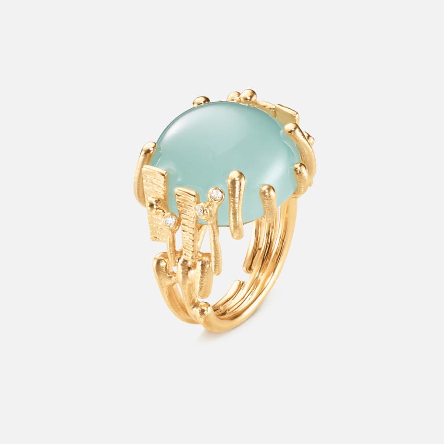 BoHo Ring Large in Gold with Blue-Green Aquamarine and Diamonds | Ole Lynggaard Copenhagen