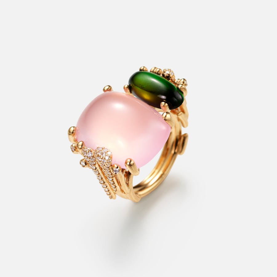 BoHo ring double in 18 karat gold with rose quartz, green tourmaline, and diamonds pavé | OLE LYNGGAARD COPENHAGEN