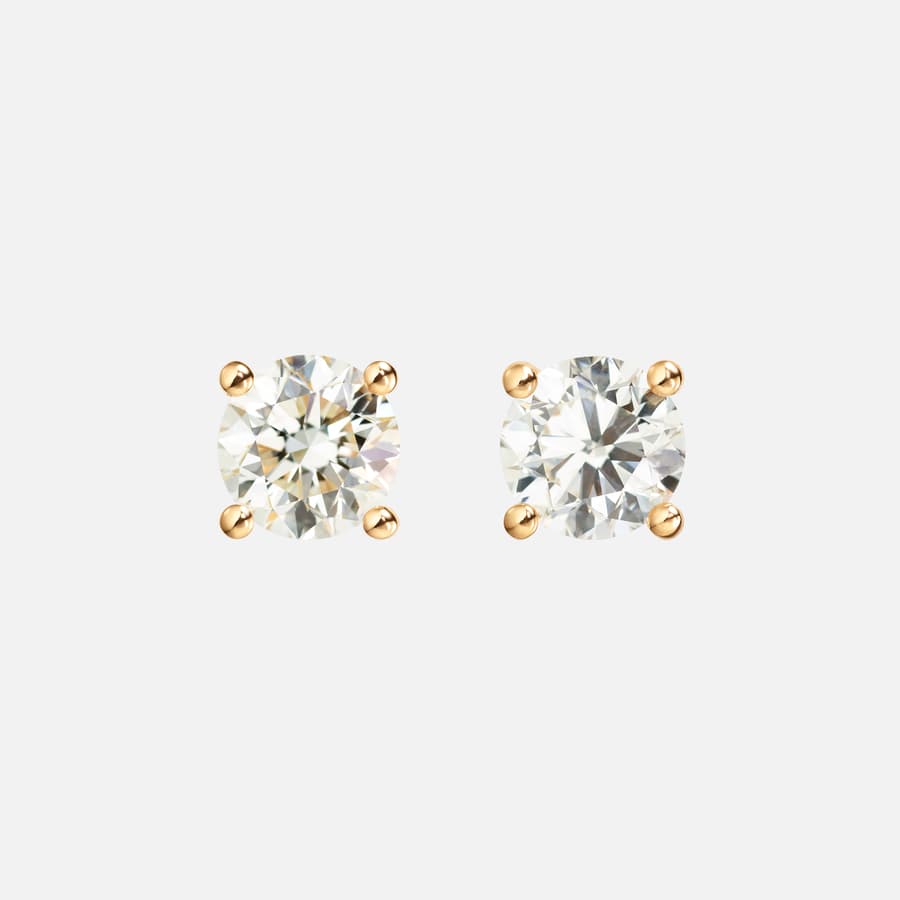 Solitaire Stud Earrings in Yellow Gold with Brilliant Cut Diamonds | Ole Lynggaard 